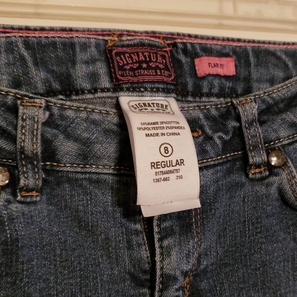 Levi Strauss - Picture 2 of 3